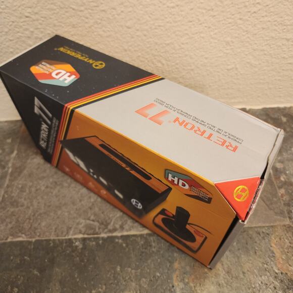 Hardware - Retron 77, for Atari 2600 games (NEW) - Hyperkin - Picture 4 of 6